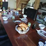 Au Vieux Four Амбер